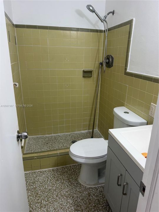 For Rent: $1,250 (1 beds, 1 baths, 0 Square Feet)