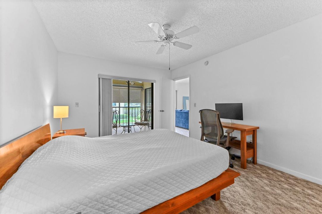 22 Bedroom 02