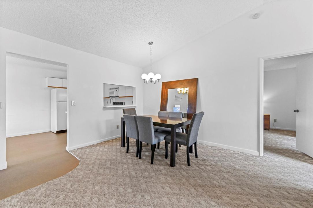 09 Dining area 02