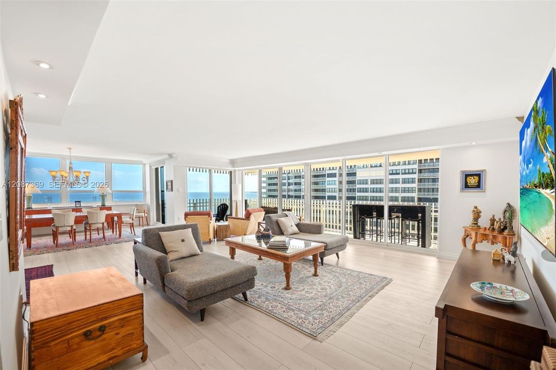 For Sale: $3,125,000 (3 beds, 2 baths, 2398 Square Feet)