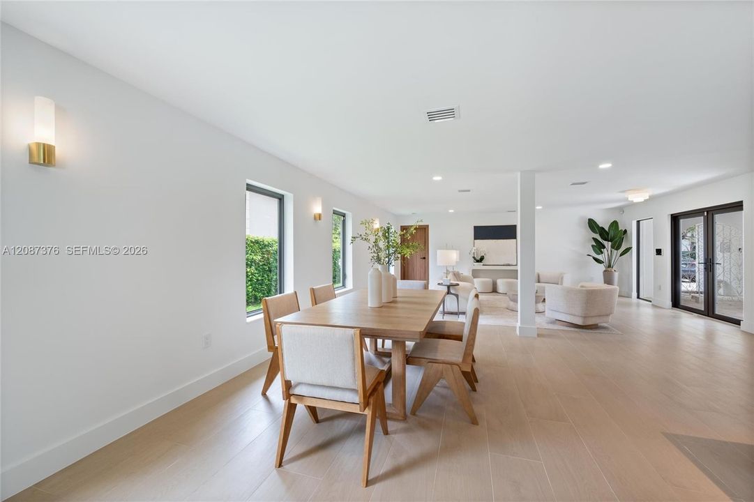 For Rent: $17,950 (4 beds, 3 baths, 3020 Square Feet)