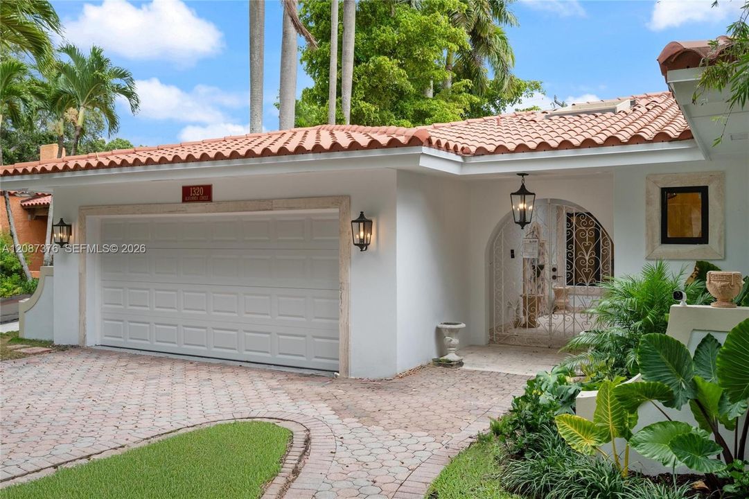 For Rent: $17,950 (4 beds, 3 baths, 3020 Square Feet)