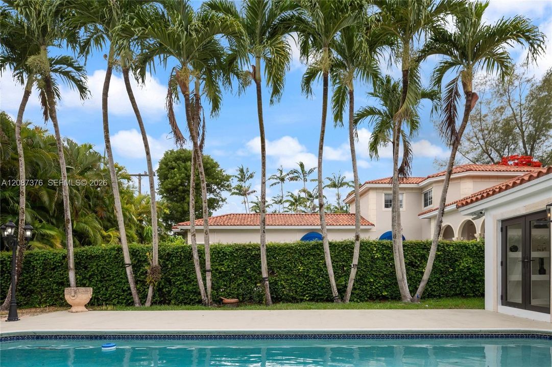 For Rent: $17,950 (4 beds, 3 baths, 3020 Square Feet)