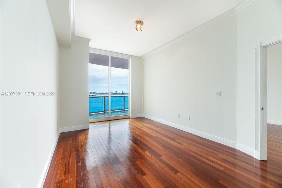 For Sale: $538,000 (1 beds, 1 baths, 850 Square Feet)