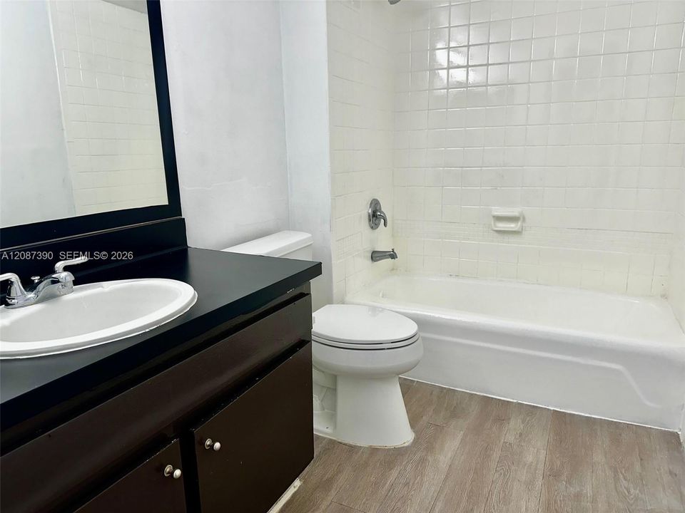 В аренду: $1,750 (1 спален, 1 ванн, 780 Квадратных фут)