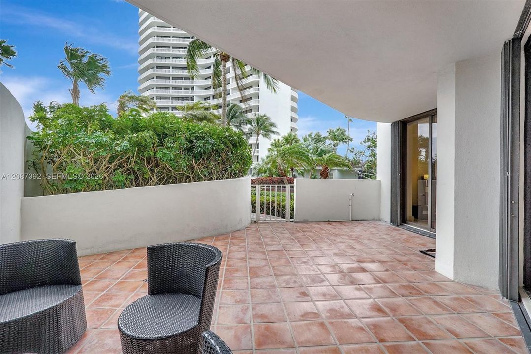 En Venta: $815,000 (2 camas, 2 baños, 1840 Pies cuadrados)