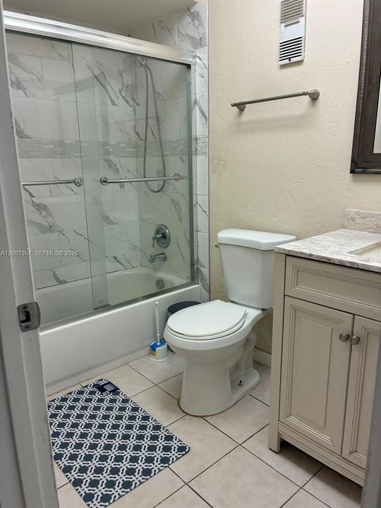 For Sale: $240,000 (2 beds, 2 baths, 936 Square Feet)