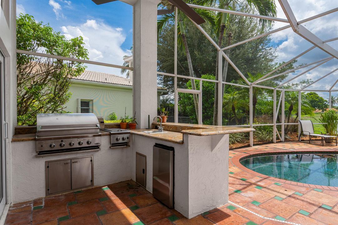 Outdoor Kitchen