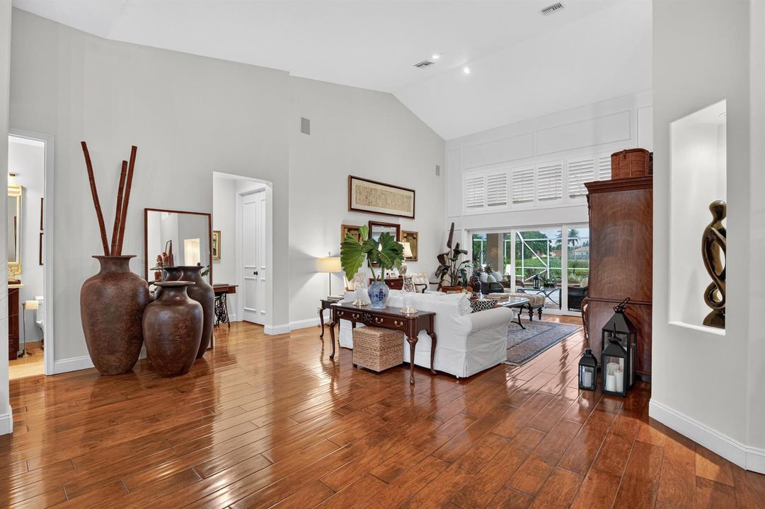 2339 Newbury Dr