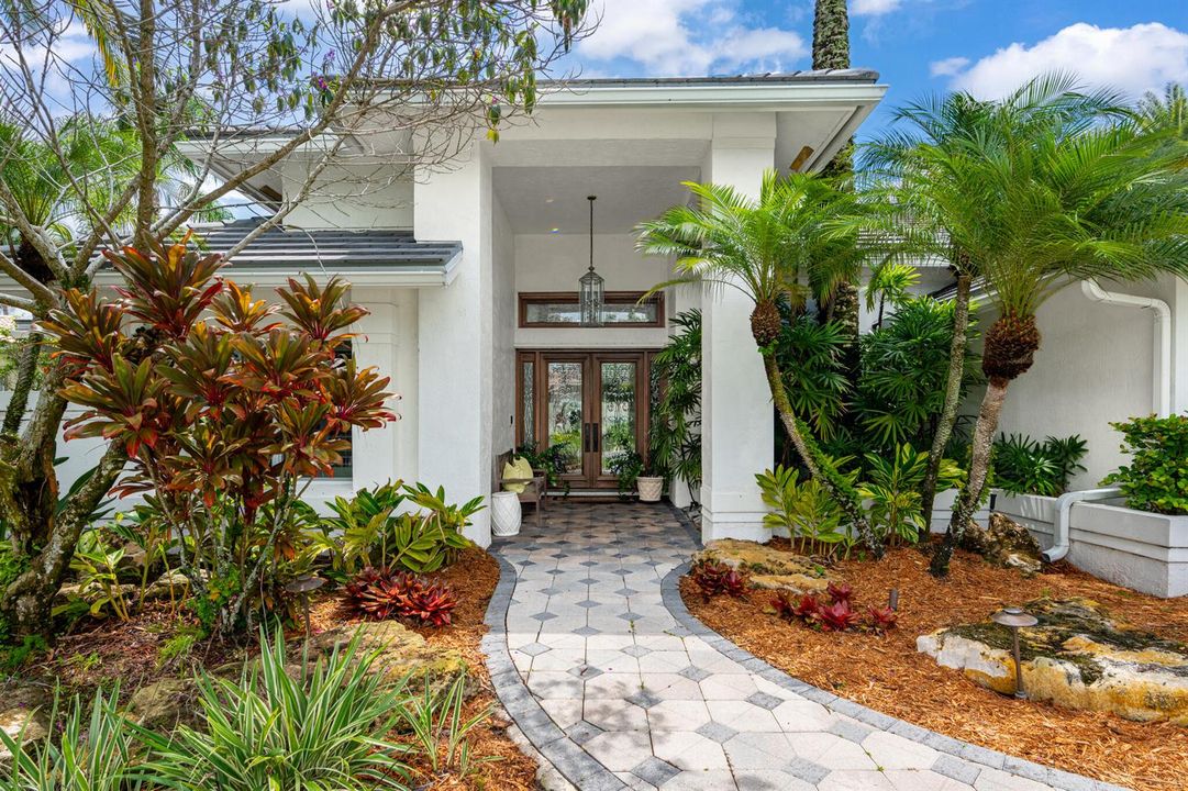 2339 Newbury Dr