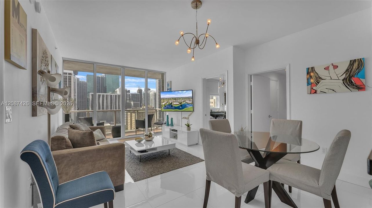 В аренду: $3,700 (2 спален, 2 ванн, 929 Квадратных фут)
