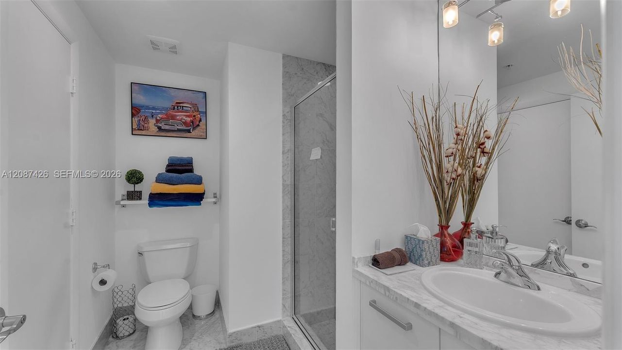 В аренду: $3,700 (2 спален, 2 ванн, 929 Квадратных фут)