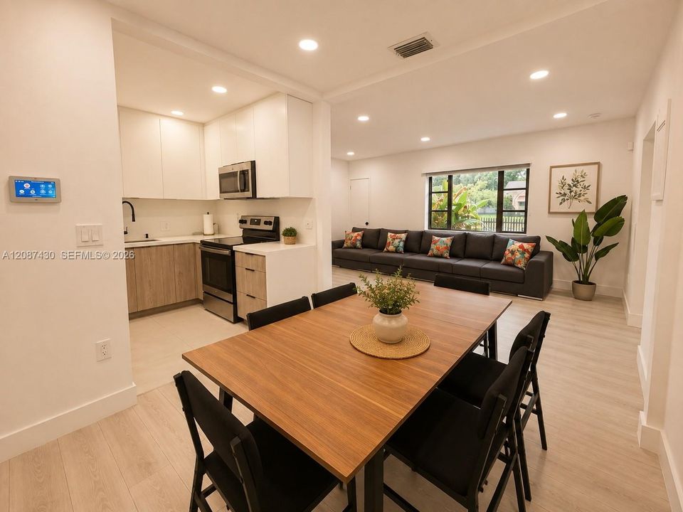 For Rent: $3,550 (3 beds, 2 baths, 0 Square Feet)