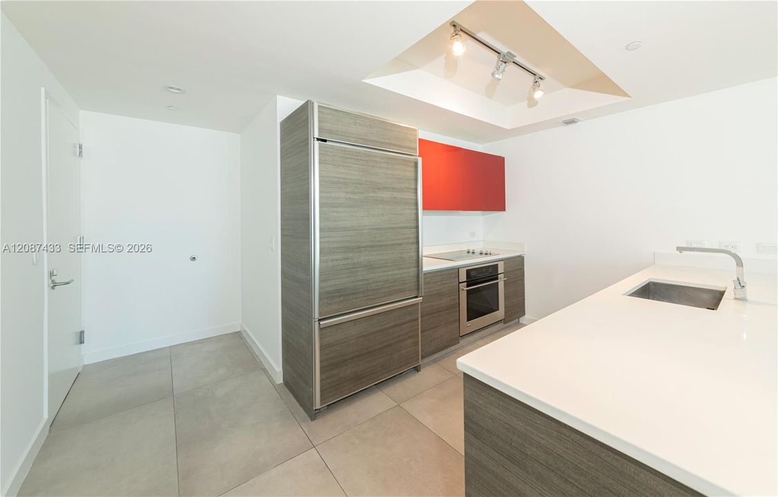 For Rent: $4,000 (2 beds, 2 baths, 910 Square Feet)
