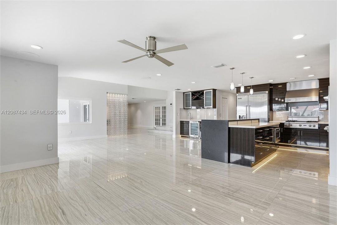 For Sale: $4,199,000 (5 beds, 3 baths, 3133 Square Feet)