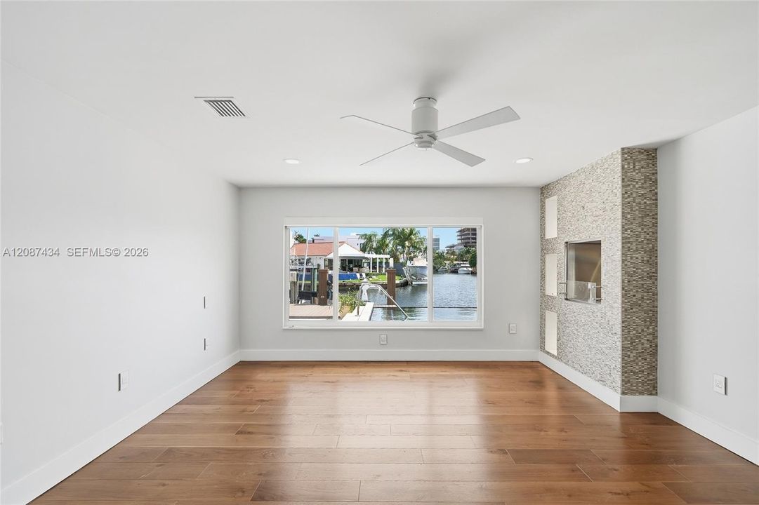For Sale: $4,199,000 (5 beds, 3 baths, 3133 Square Feet)