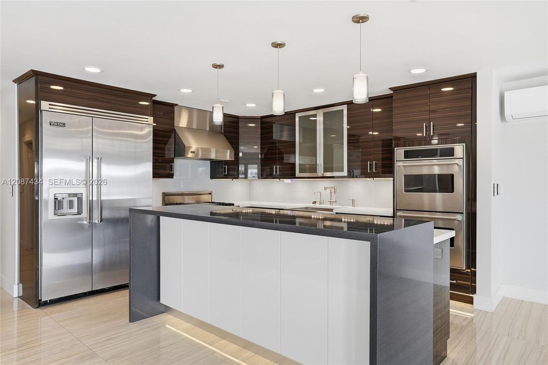 For Sale: $4,199,000 (5 beds, 3 baths, 3133 Square Feet)