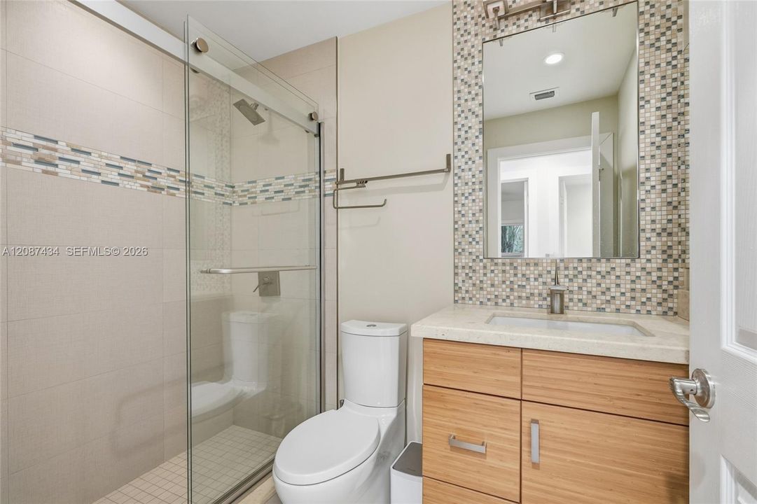 For Sale: $4,199,000 (5 beds, 3 baths, 3133 Square Feet)