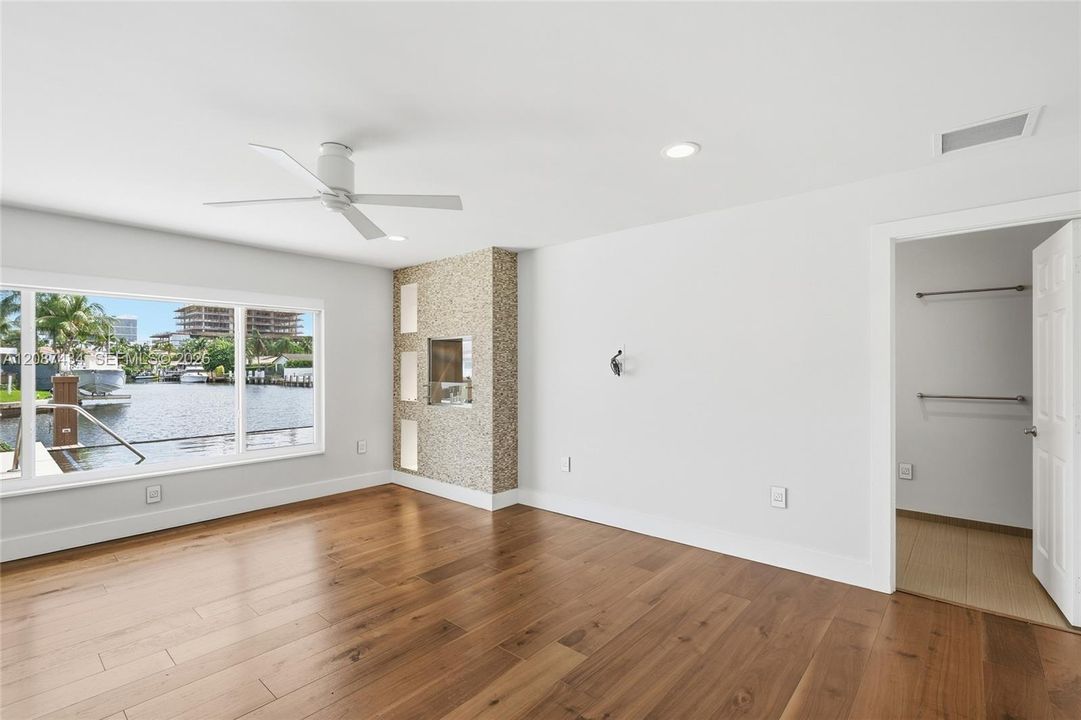 For Sale: $4,199,000 (5 beds, 3 baths, 3133 Square Feet)