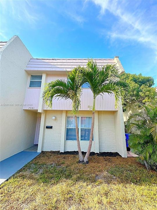 For Sale: $380,000 (4 beds, 2 baths, 1620 Square Feet)