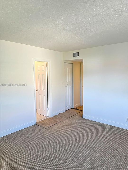 For Sale: $380,000 (4 beds, 2 baths, 1620 Square Feet)