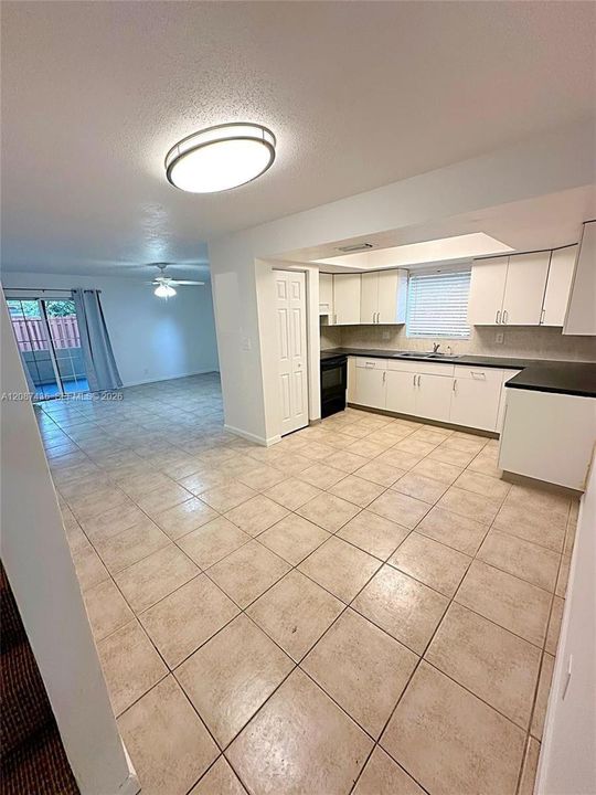 For Sale: $380,000 (4 beds, 2 baths, 1620 Square Feet)