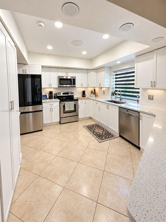For Sale: $749,000 (5 beds, 3 baths, 2489 Square Feet)