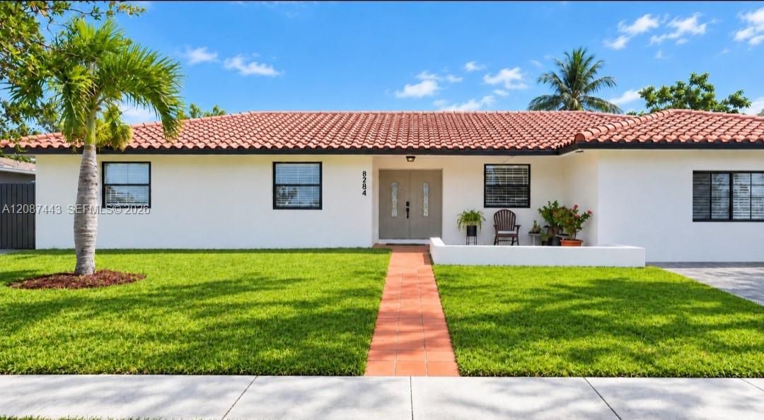 For Sale: $749,000 (5 beds, 3 baths, 2489 Square Feet)