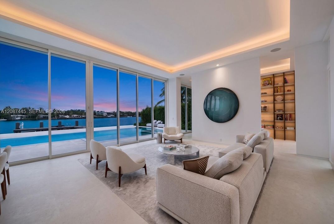 На продажу: $17,900,000 (5 спален, 5 ванн, 5807 Квадратных фут)