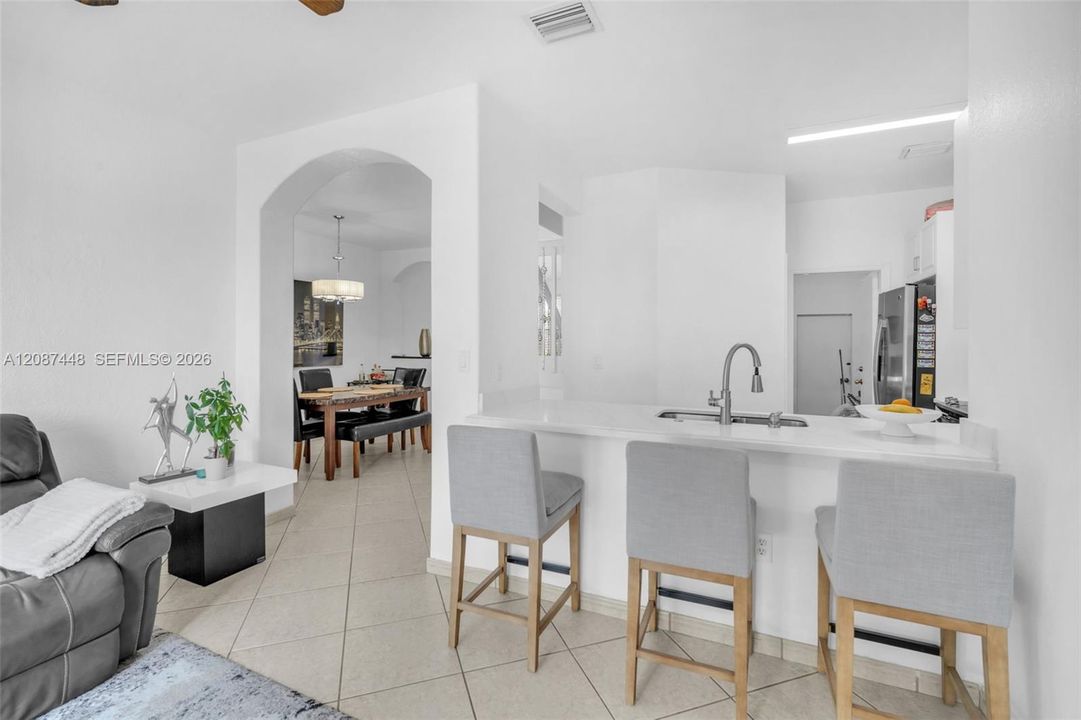 В аренду: $3,400 (3 спален, 2 ванн, 1650 Квадратных фут)