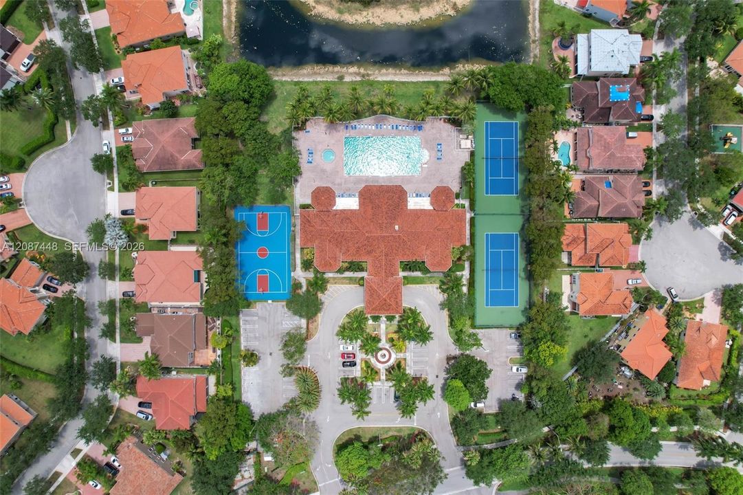 В аренду: $3,400 (3 спален, 2 ванн, 1650 Квадратных фут)