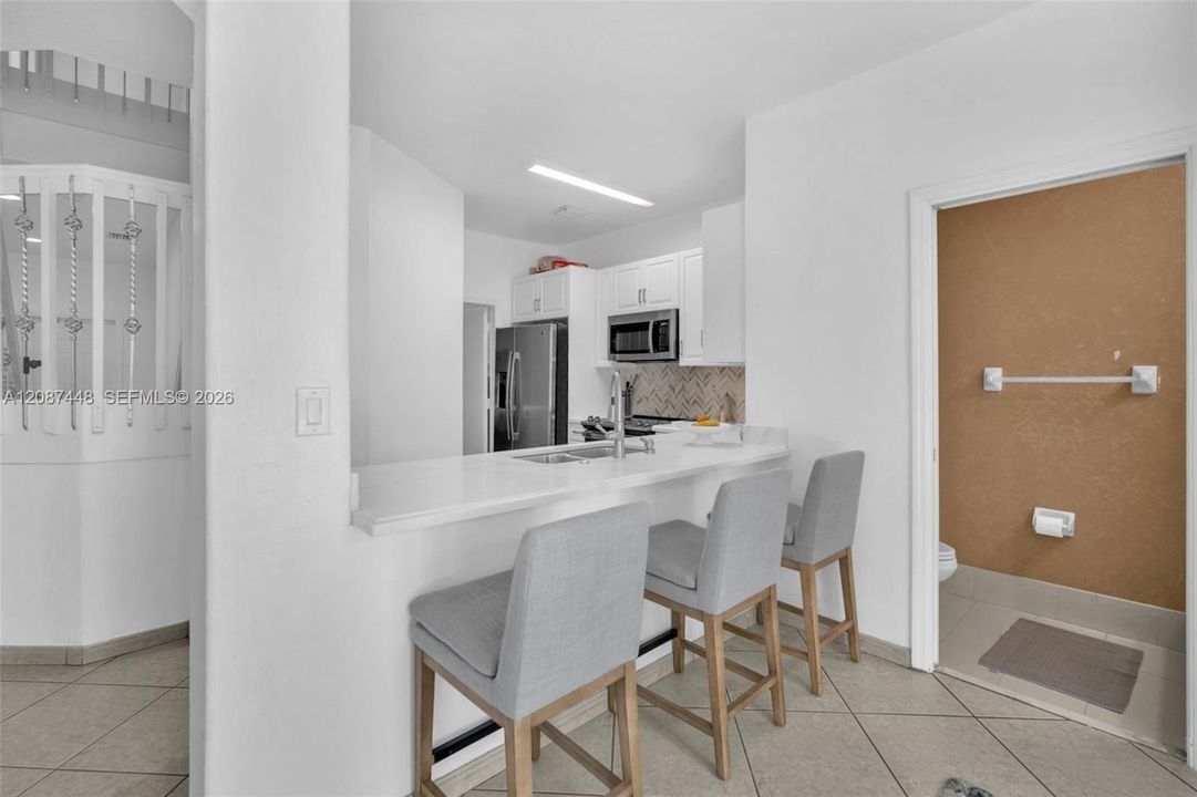В аренду: $3,400 (3 спален, 2 ванн, 1650 Квадратных фут)