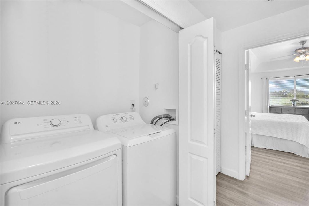 В аренду: $3,400 (3 спален, 2 ванн, 1650 Квадратных фут)