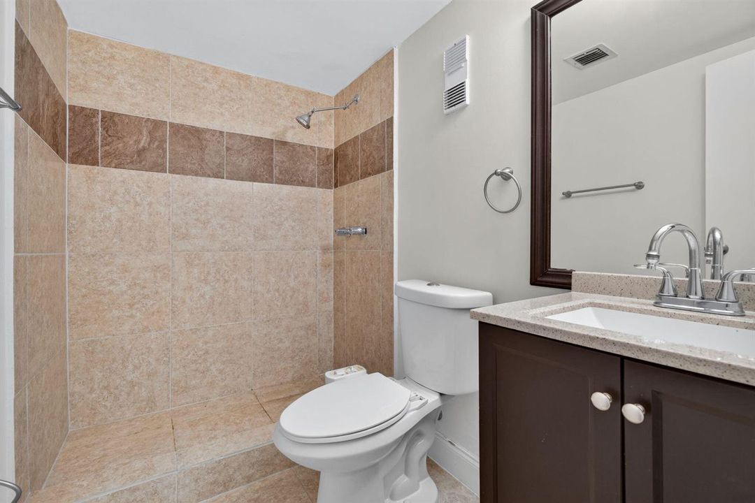 16 Second Bathroom