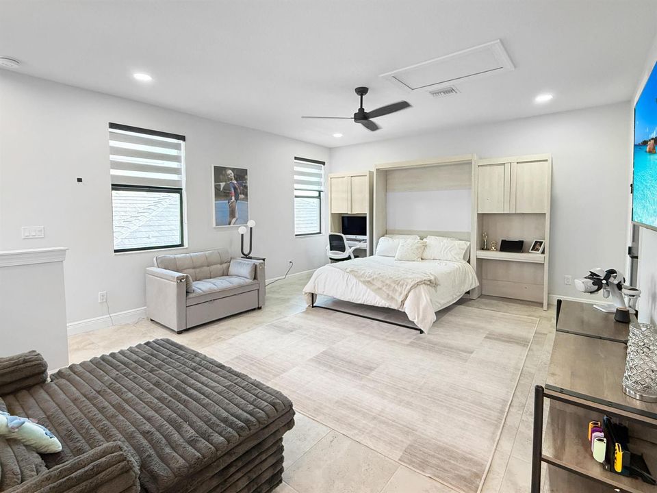 Bonus Room