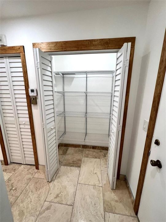 ENTRY HALLWAY CLOSET