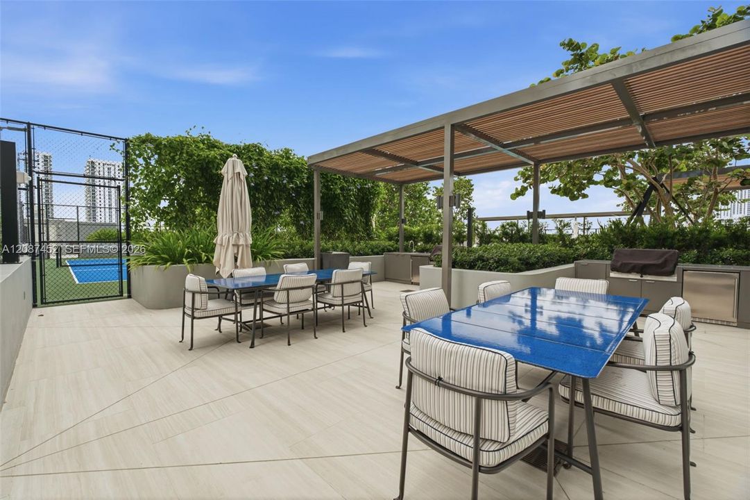 For Sale: $2,490,000 (2 beds, 3 baths, 1890 Square Feet)