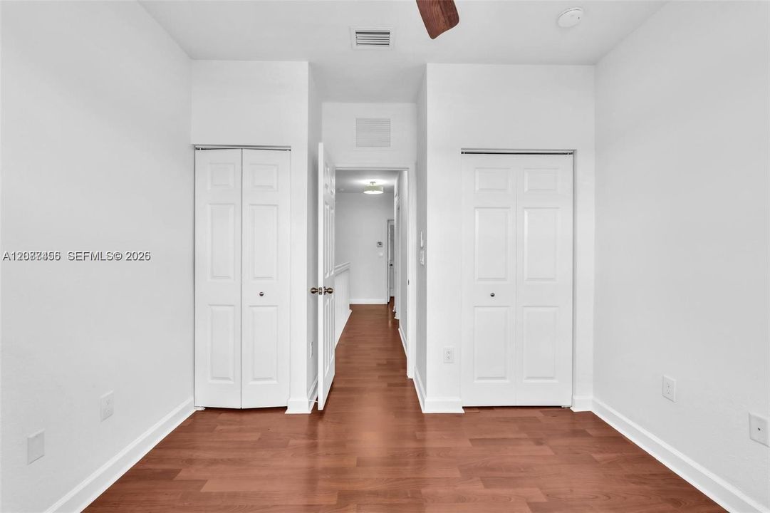 For Rent: $2,000 (3 beds, 2 baths, 1169 Square Feet)