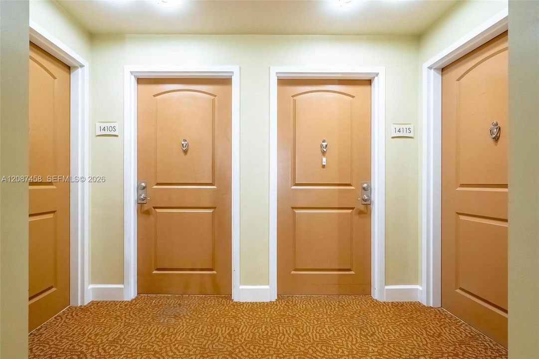 На продажу: $495,000 (2 спален, 2 ванн, 1155 Квадратных фут)