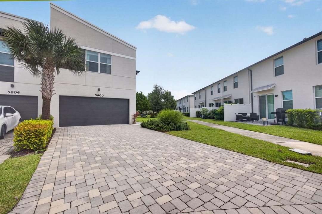 1-web-or-mls-5D1A2257
