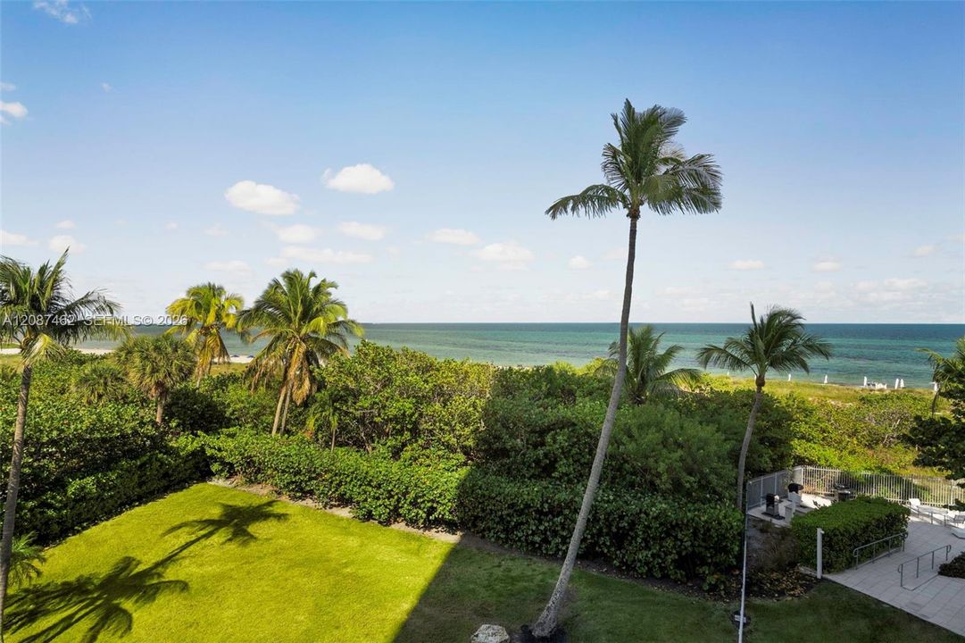 For Sale: $2,600,000 (3 beds, 3 baths, 2412 Square Feet)