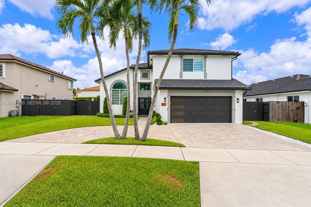 En Venta: $814,990 (5 camas, 3 baños, 2625 Pies cuadrados)