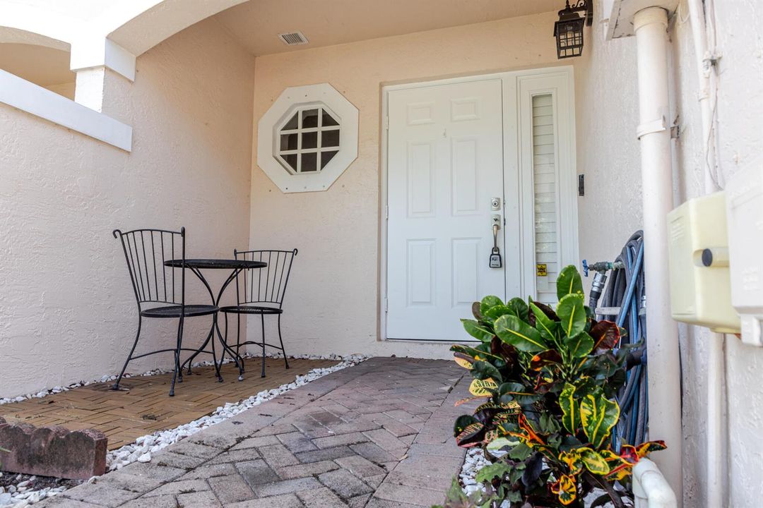 8956 NW 38th Drive-1010