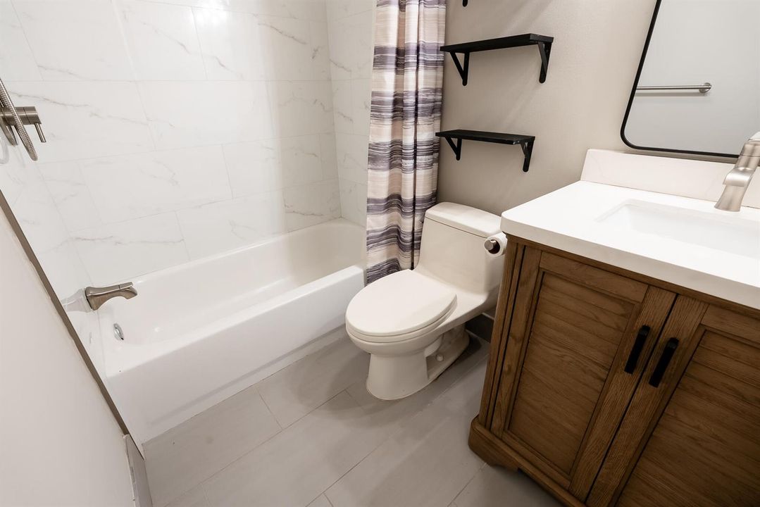 8956 NW 38th Drive Interior-1017