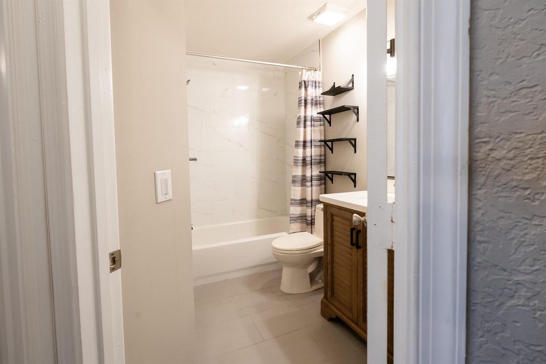 8956 NW 38th Drive Interior-1016