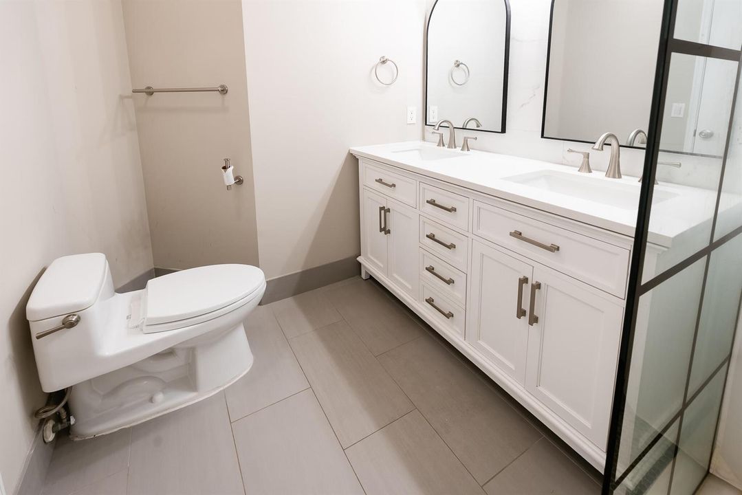 8956 NW 38th Drive Interior-1026