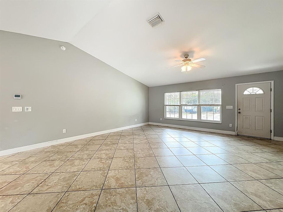 608 Masters Avenue-17