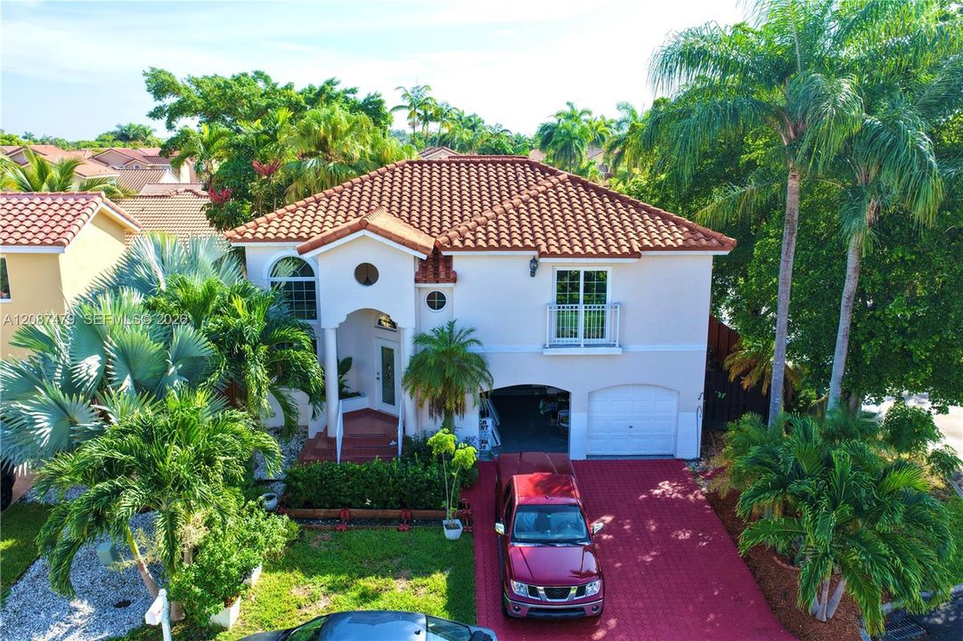 For Rent: $3,500 (3 beds, 2 baths, 1815 Square Feet)