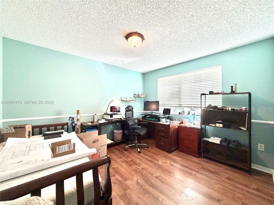 For Rent: $3,500 (3 beds, 2 baths, 1815 Square Feet)