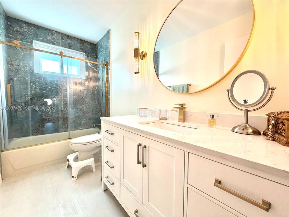 For Rent: $3,500 (3 beds, 2 baths, 1815 Square Feet)